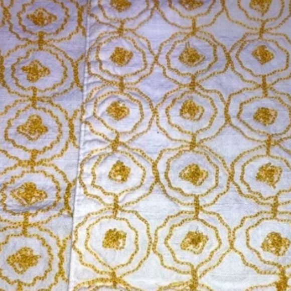 Anthropologie Embroidered Placemats- 3 Gold & White - Picture 2 of 4